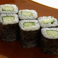 Ролл с огурцом